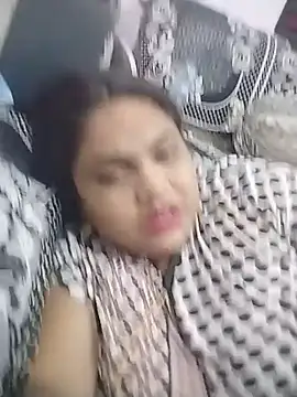 hotsilk21 online show from June 12, 2026, 9:01 pm