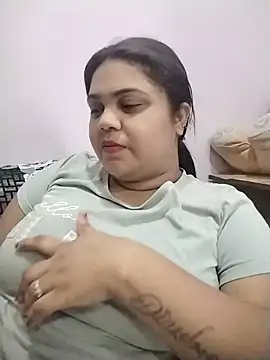 hotsilk21 online show from June 18, 2026, 5:28 am
