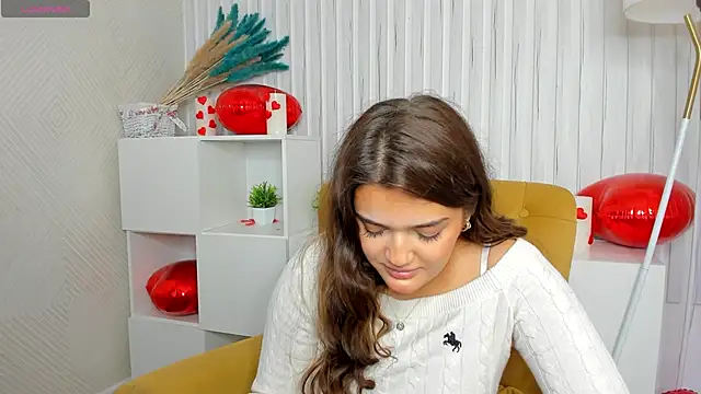 Aisha Tiffany online show from June 2, 2026, 10:43 pm