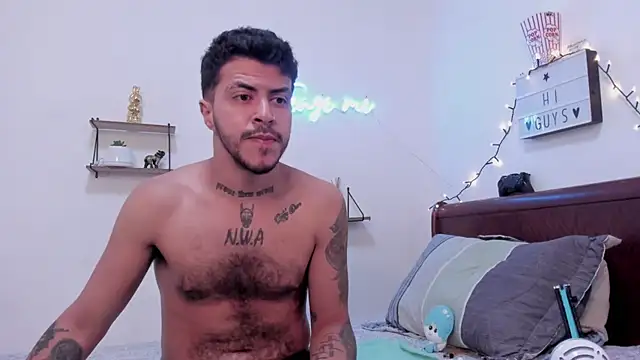 Snapshot of PipeAfterNight chatting on April 14, 2026, 5:56 am PipeAfterNight online show from April 14, 2026, 5:56 am