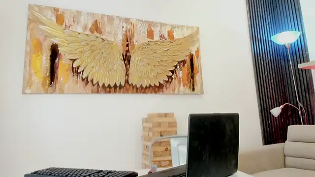 Snapshot of ivania_lua chatting on April 13, 2026, 11:25 am ivania lua online show from April 13, 2026, 11:25 am