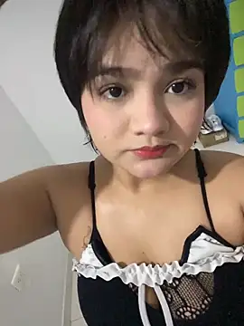 Karina PrettyHot69 online show from June 4, 2026, 11:42 pm