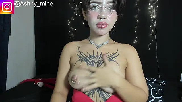 Snapshot of Ashnikko___ chatting on June 12, 2026, 12:47 pm Ashnikko online show from June 12, 2026, 12:47 pm