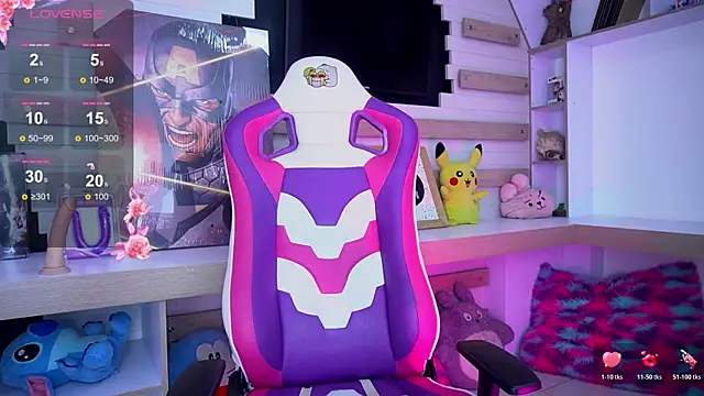 IvyLuxe  online show from April 11, 2026, 4:53 am