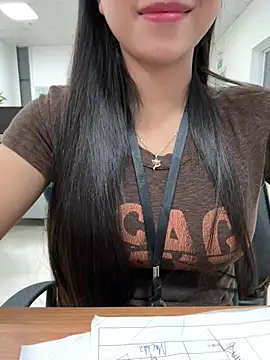 Skinny asianMILF online show from June 24, 2026, 3:05 am