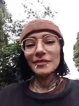 vibre   online show from April 14, 2026, 8:25 pm