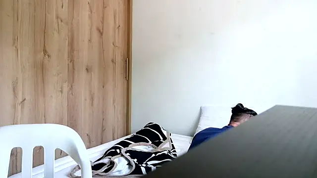 andrew 1520 online show from January 14, 2026, 7:06 pm