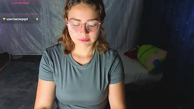 sweetdia b online show from June 11, 2026, 2:11 am