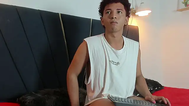 Snapshot of lio_cum23 chatting on April 14, 2026, 7:02 am lio cum23 online show from April 14, 2026, 7:02 am