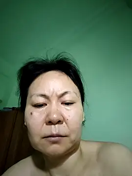 JINsohot online show from April 12, 2026, 3:54 am