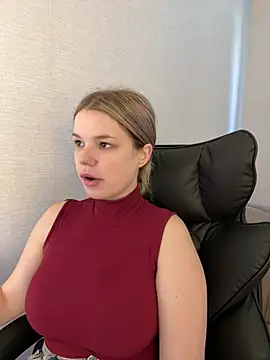 KimEvanss online show from June 21, 2026, 5:24 am