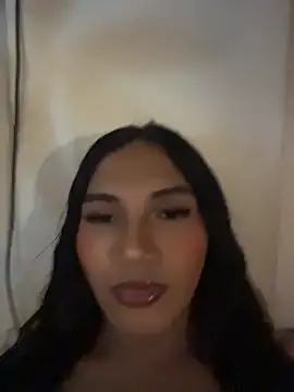 slutty aki online show from June 3, 2026, 2:44 pm