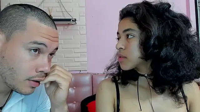 Snapshot of Aronandmoli69 chatting on June 16, 2026, 1:22 pm Aronandmoli69 online show from June 16, 2026, 1:22 pm