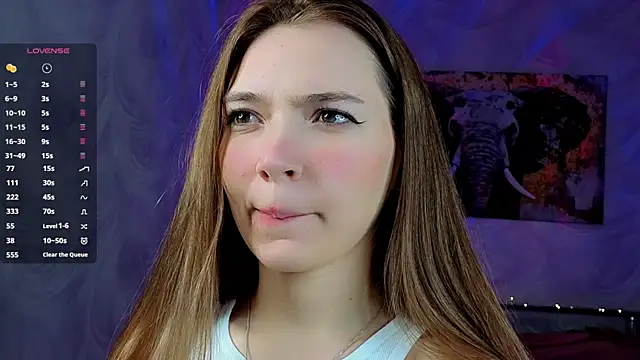 Snapshot of AuraLune__ chatting on June 25, 2026, 8:03 pm AuraLune online show from June 25, 2026, 8:03 pm
