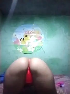 YuliBrayan online show from May 23, 2026, 4:44 am