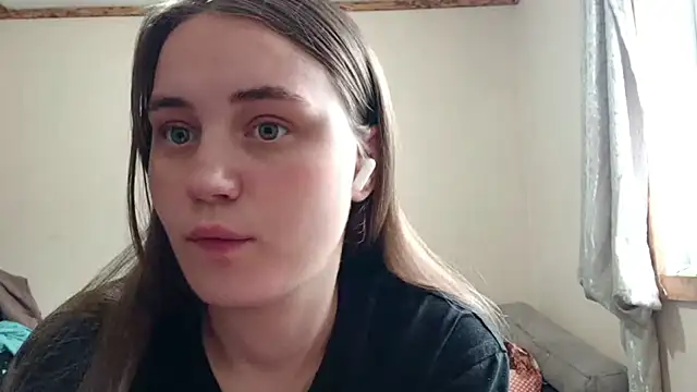 RoxanneStuard online show from April 27, 2026, 10:02 am