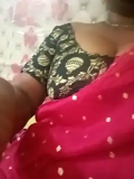 Snapshot of Viju_ chatting on April 14, 2026, 4:56 pm Viju online show from April 14, 2026, 4:56 pm