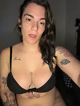 Snapshot of alicemeb chatting on June 11, 2026, 12:32 am alicemeb online show from June 11, 2026, 12:32 am
