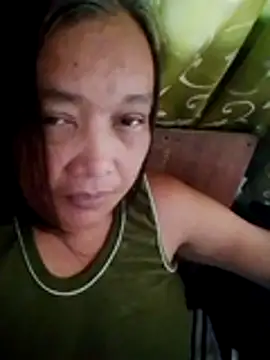 jeanyummytits online show from May 21, 2026, 12:08 am