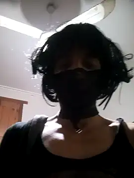 lucybeb online show from May 7, 2026, 6:39 am