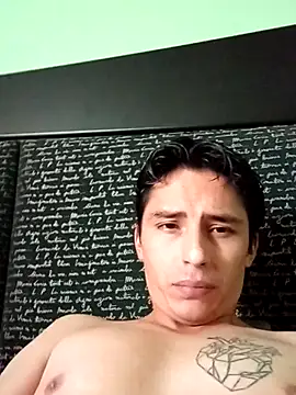 Snapshot of Rich_9669 chatting on July 7, 2026, 2:20 pm Rich 9669 online show from July 7, 2026, 2:20 pm