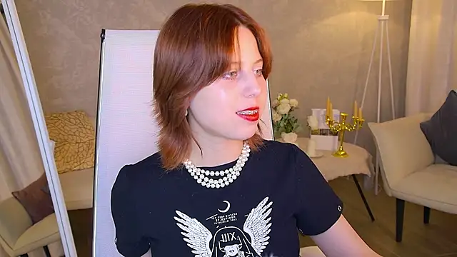 VivienneHebert online show from May 18, 2026, 10:14 pm