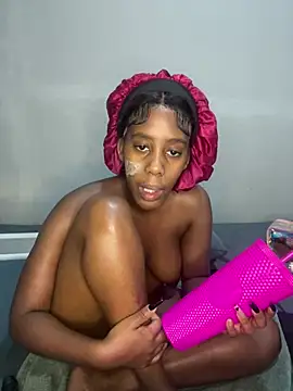 petite bee online show from June 2, 2026, 4:01 am