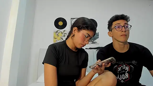 Snapshot of alanandtifany chatting on June 24, 2026, 7:11 pm alanandtifany online show from June 24, 2026, 7:11 pm