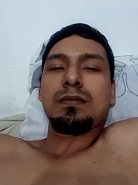 PROSTITUTO-RICO online show from June 19, 2026, 1:11 am