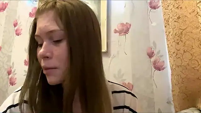 Snapshot of OutCan chatting on April 15, 2026, 4:33 pm OutCan online show from April 15, 2026, 4:33 pm