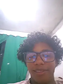 andrejogaxadre1 online show from April 27, 2026, 12:08 am