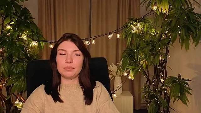 JuanitaWood online show from April 15, 2026, 10:32 am