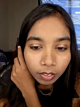 Snapshot of Montena_angel chatting on May 10, 2026, 4:49 am Montena angel online show from May 10, 2026, 4:49 am