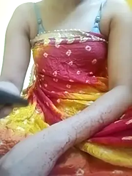 hottsexygirl online show from May 11, 2026, 7:10 am