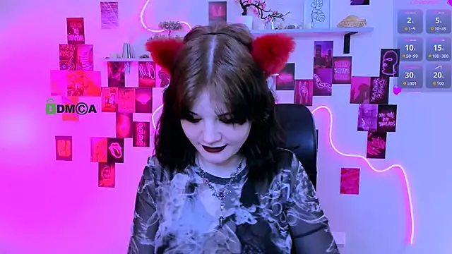 nikki kiss  online show from May 13, 2026, 9:05 am