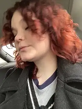 kinky  fox online show from April 23, 2026, 11:05 am