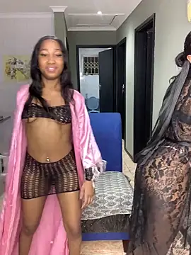 Petite BUNNYWORXXX online show from May 14, 2026, 1:13 am