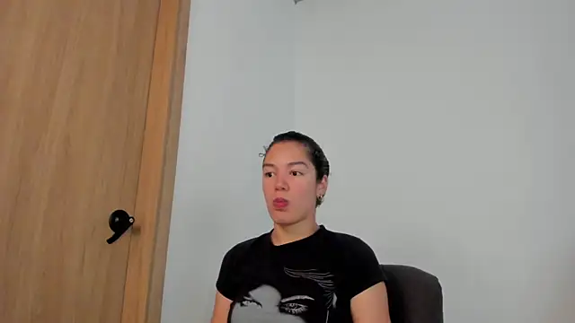 MiaRouseex online show from June 2, 2026, 5:24 pm