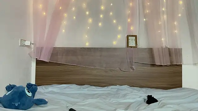 shy pink doll online show from June 9, 2026, 3:24 pm