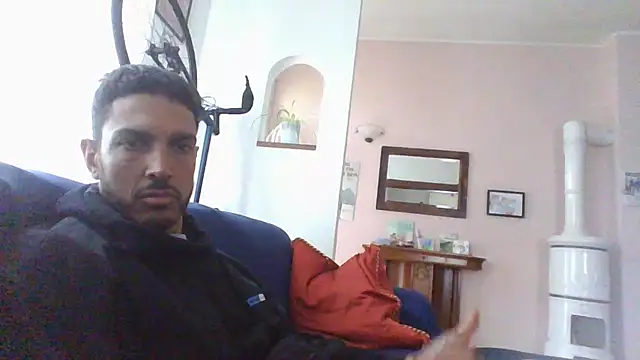 Bucefalo2024 online show from May 6, 2026, 6:50 am