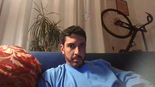 Snapshot of Bucefalo2024 chatting on April 13, 2026, 6:12 pm Bucefalo2024 online show from April 13, 2026, 6:12 pm