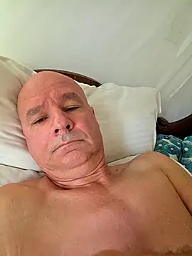 Snapshot of mannohmann5 chatting on June 13, 2026, 4:21 am mannohmann5 online show from June 13, 2026, 4:21 am