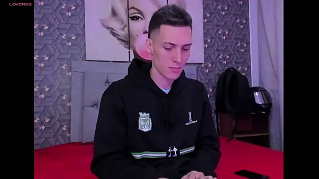 Danny Farret online show from April 14, 2026, 1:27 pm