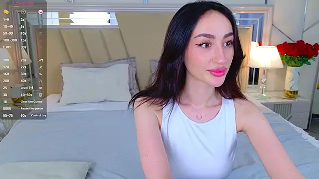 JayneMiler online show from April 18, 2026, 7:07 pm