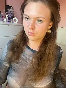 SweetLikaaa online show from June 21, 2026, 6:46 pm