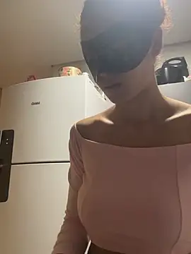 gabrielasausa30 online show from July 15, 2026, 2:18 am