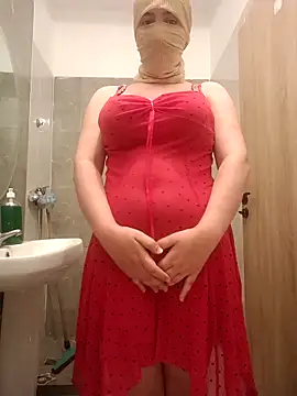 Sarah Dalouaa online show from April 21, 2026, 3:29 pm