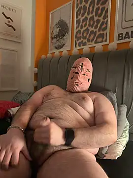 Snapshot of merthanss chatting on April 15, 2026, 10:54 pm merthanss online show from April 15, 2026, 10:54 pm