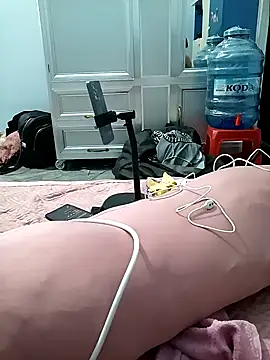 Labury online show from April 16, 2026, 3:29 am