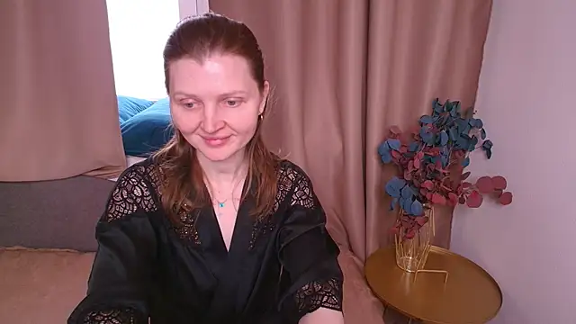 Liza  Evans online show from April 25, 2026, 2:14 am